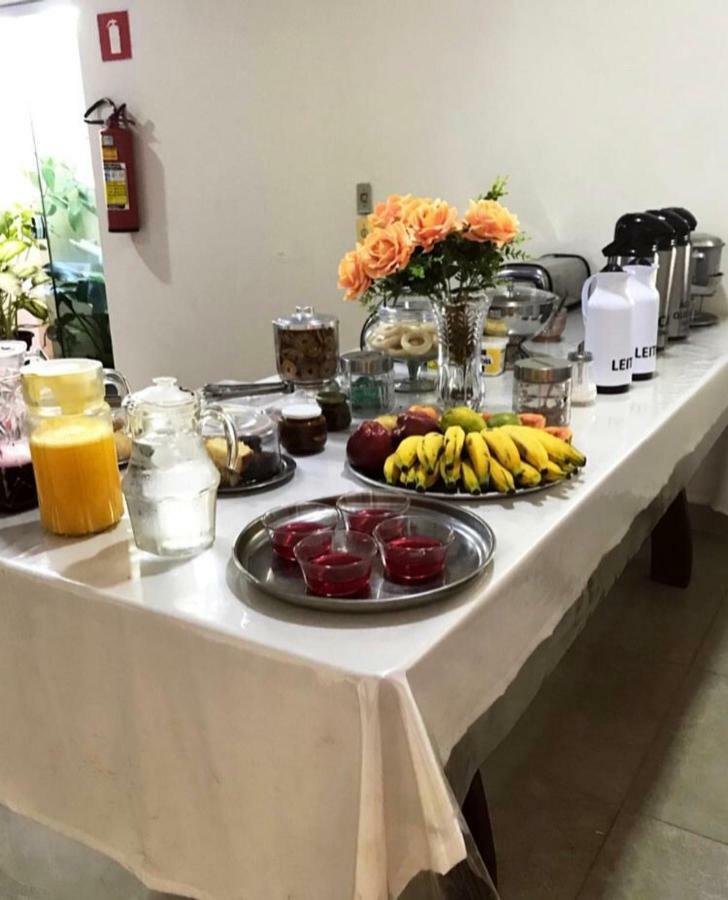 Hotel Santos Campina Verde Kültér fotó